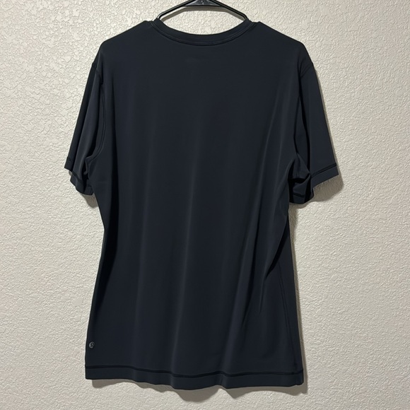 Lululemon Fundamental V Neck - Size L - Picture 2 of 4